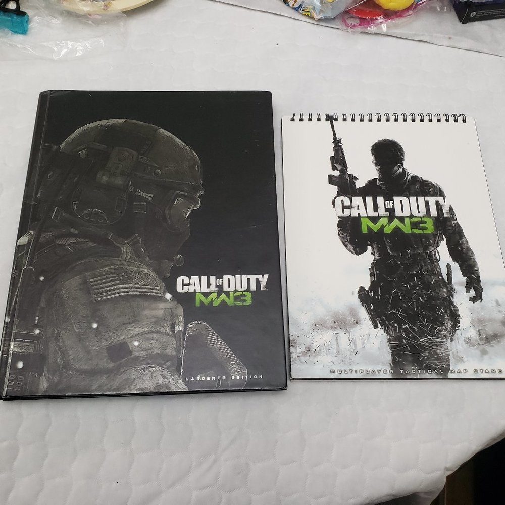 Call of Duty Modern Warfare 3 Book and Map Stand